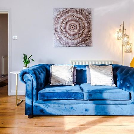Newhall Road - 4 Bedroom Chester Home - Parking Wervin Екстер'єр фото